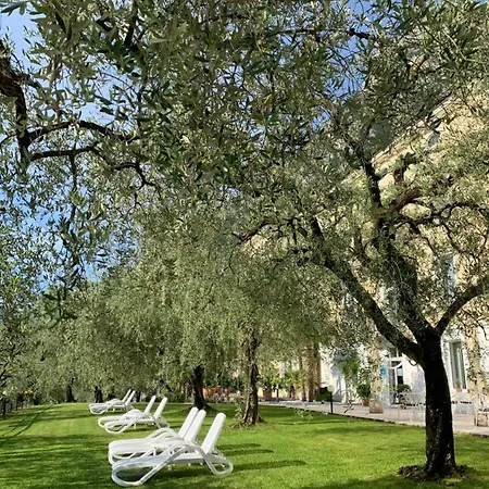 Aparthotel Englovacanze
