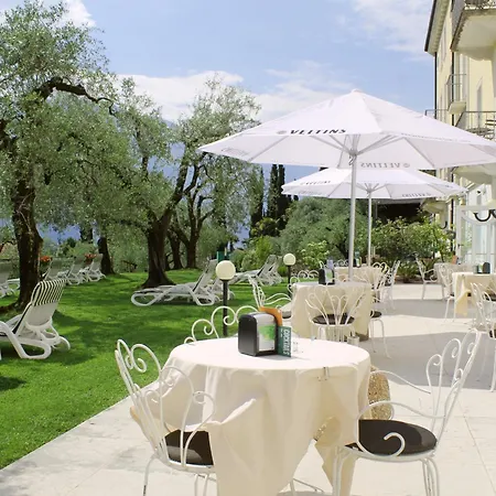 Englovacanze Aparthotel Riva del Garda