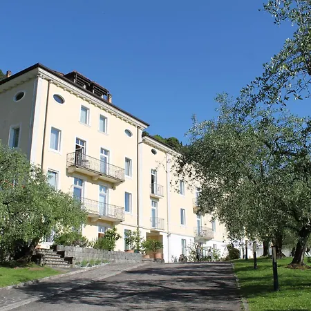Aparthotel Englovacanze