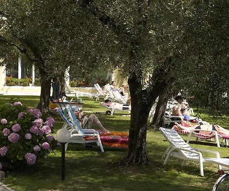 Englovacanze Aparthotel Riva del Garda